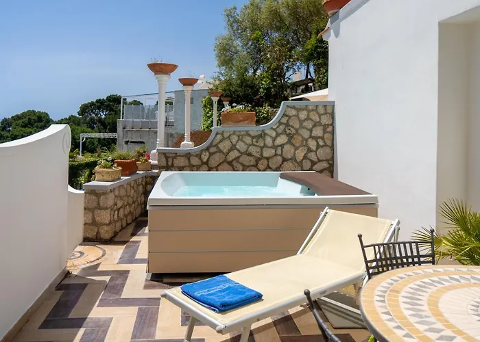 ラ フロリディアーナ 4* カプリ