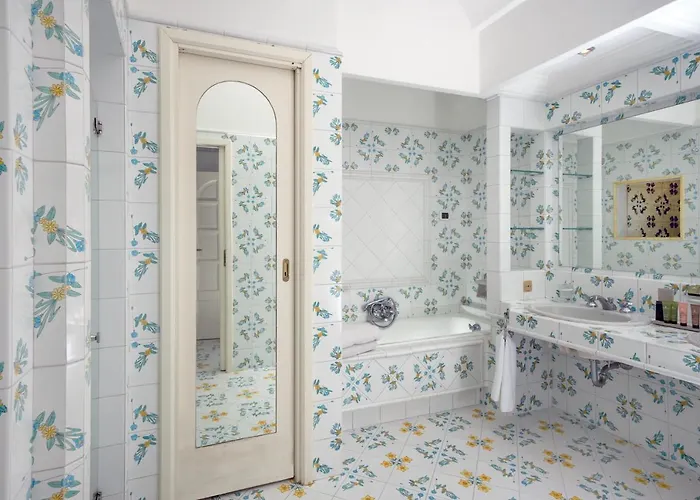 ホテル ラ フロリディアーナ カプリ