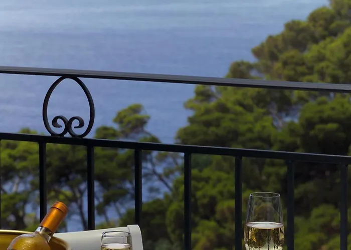 ホテル ラ フロリディアーナ 4*