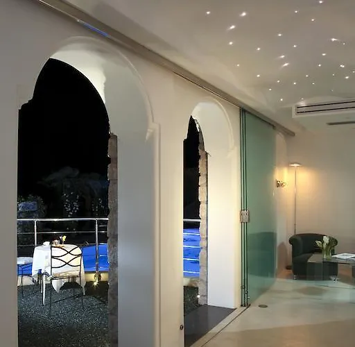 ホテル ラ フロリディアーナ カプリ