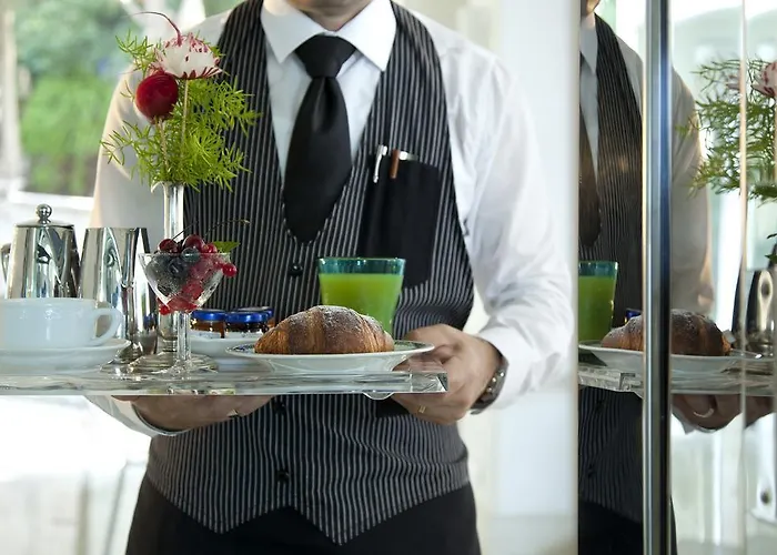 ホテル ラ フロリディアーナ 4*